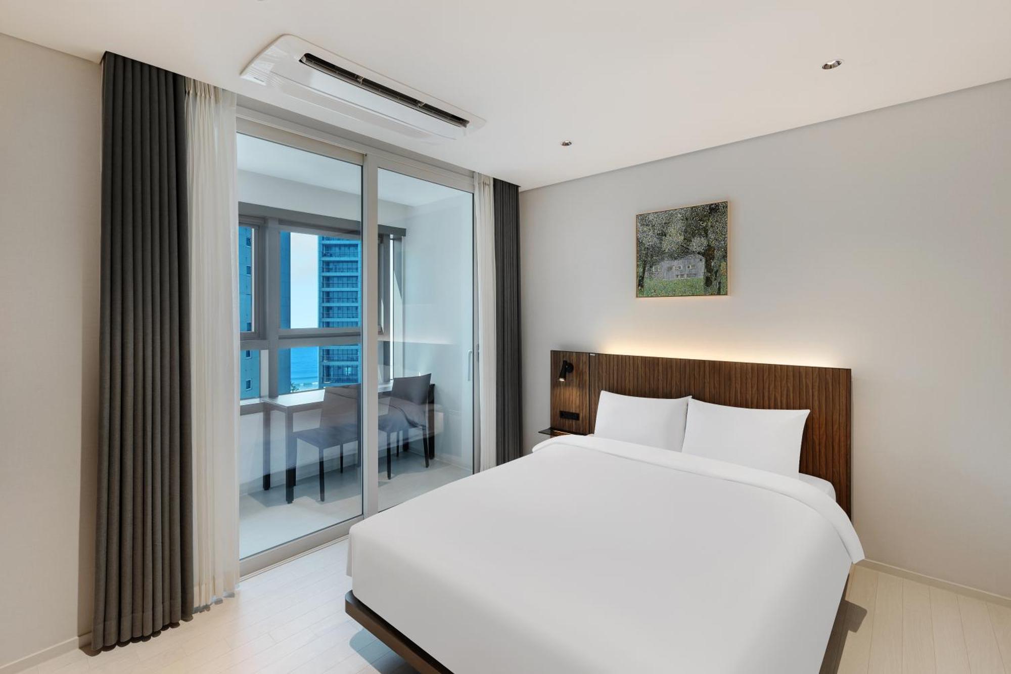 Newcz Haeundae Residence Busan Bagian luar foto