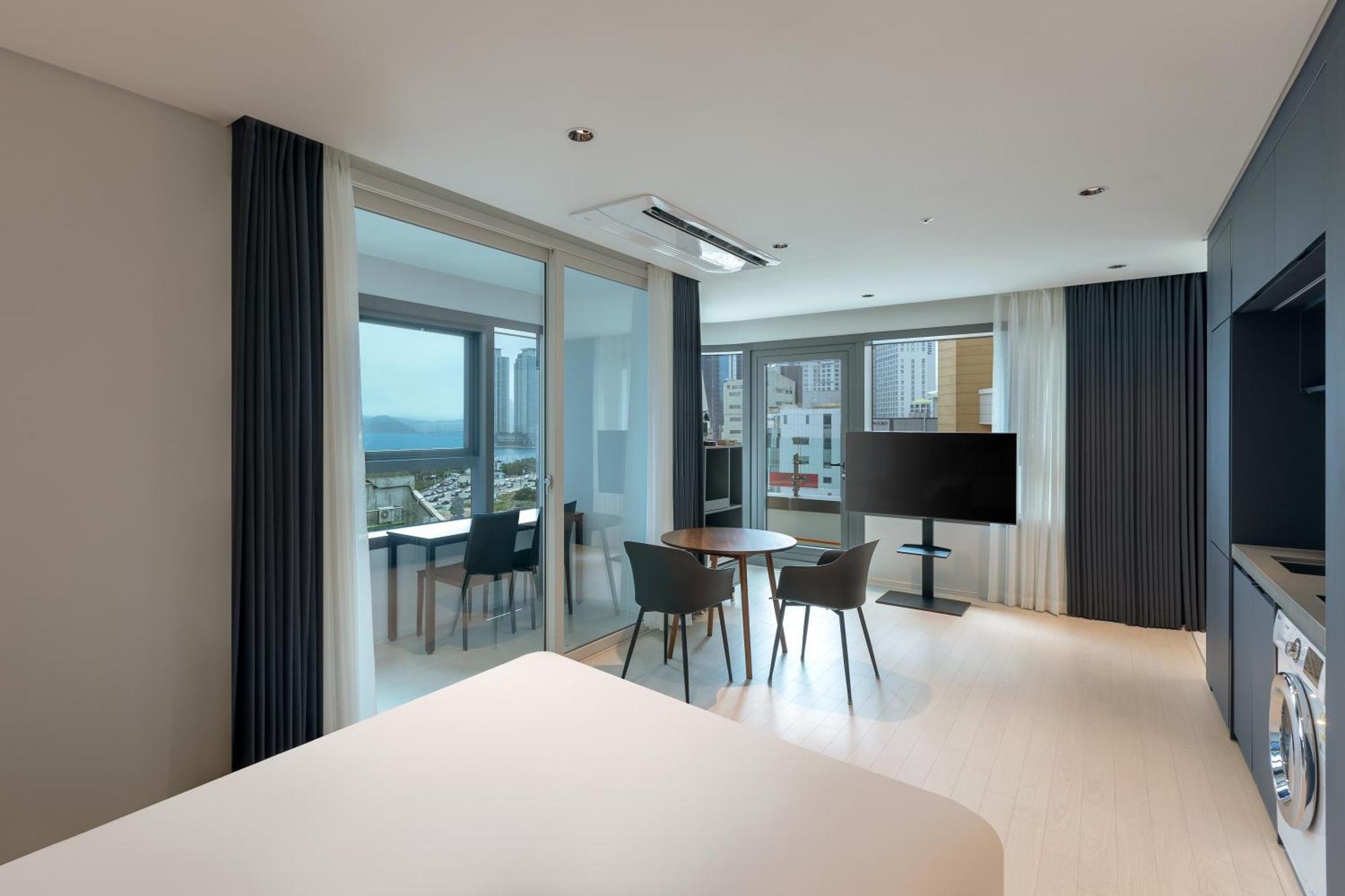Newcz Haeundae Residence Busan Bagian luar foto