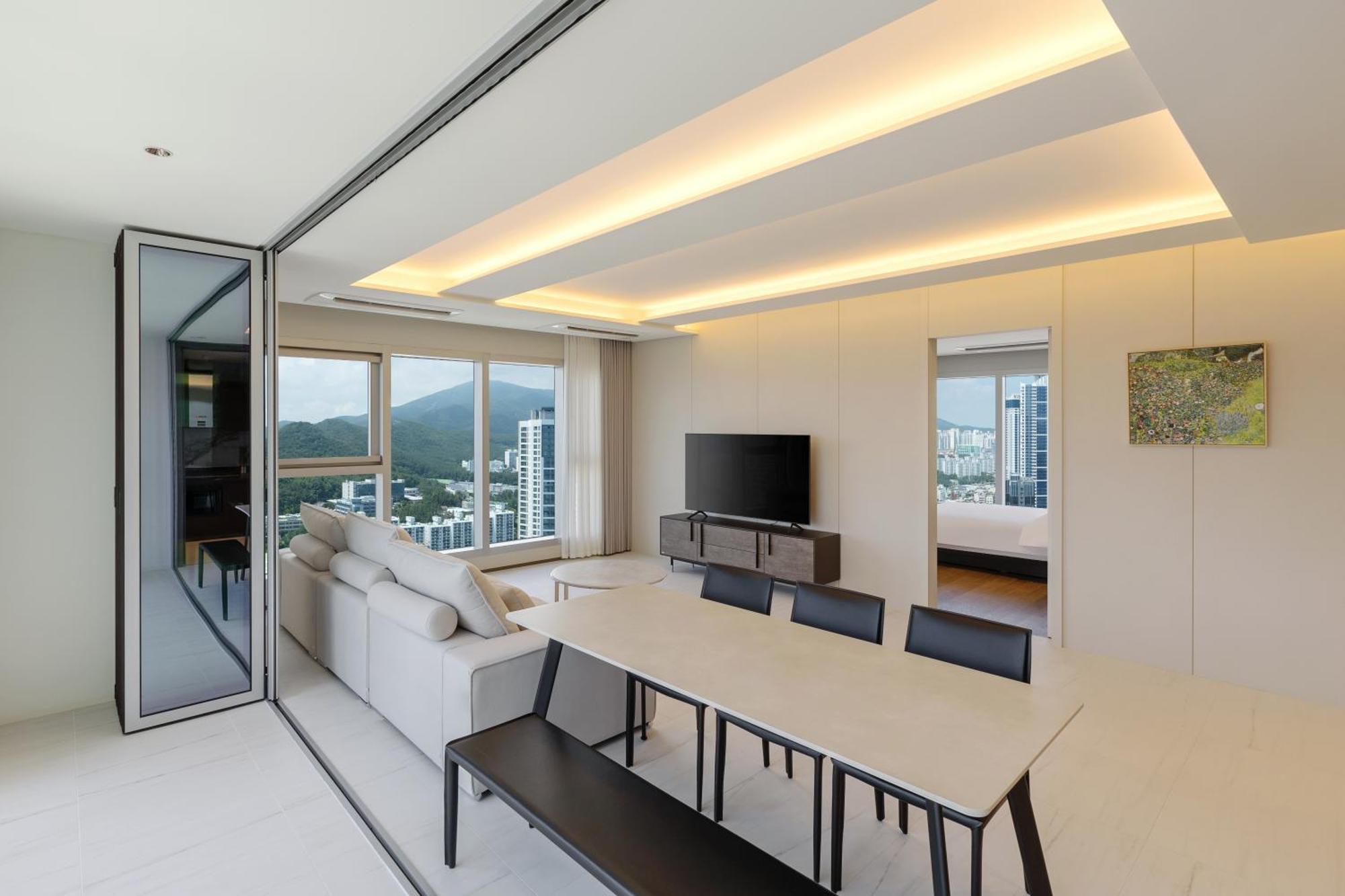 Newcz Haeundae Residence Busan Bagian luar foto
