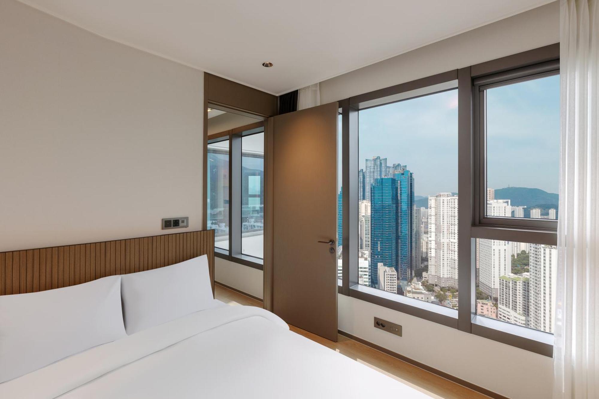 Newcz Haeundae Residence Busan Bagian luar foto